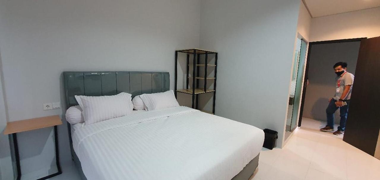 Reddoorz Plus Near Siloam Hospital Balikpapan Bagian luar foto