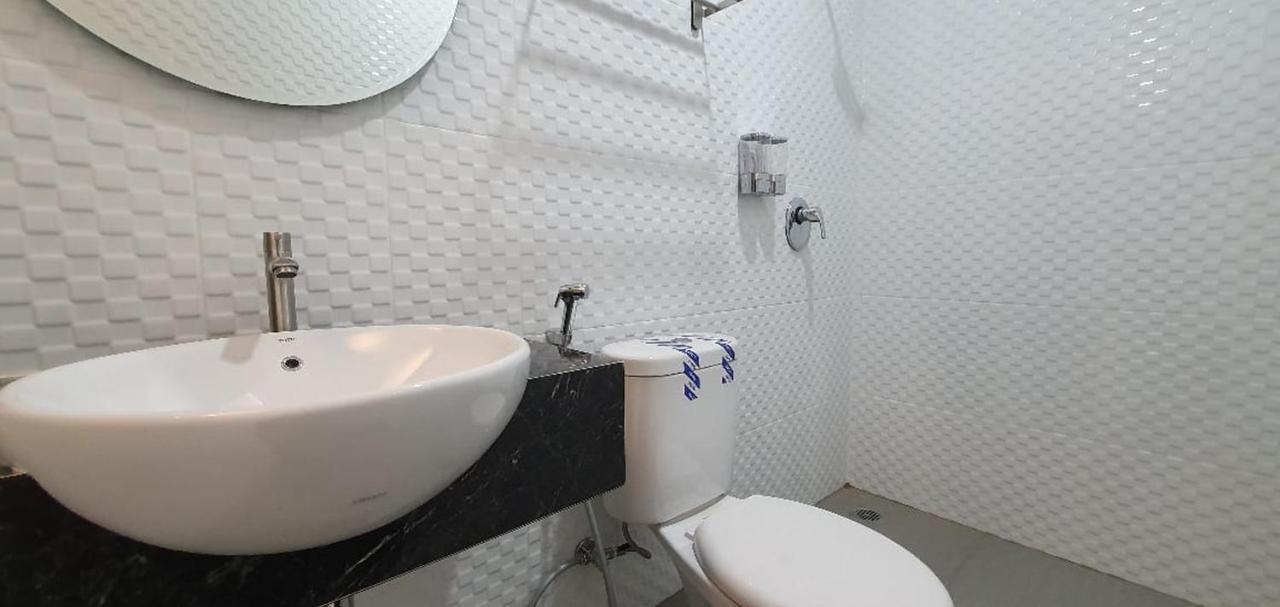 Reddoorz Plus Near Siloam Hospital Balikpapan Bagian luar foto