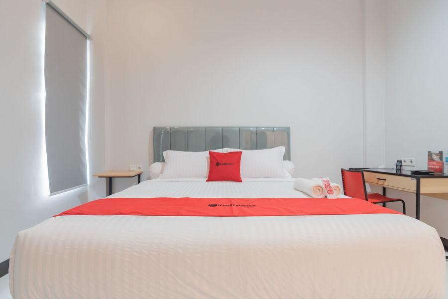Reddoorz Plus Near Siloam Hospital Balikpapan Bagian luar foto