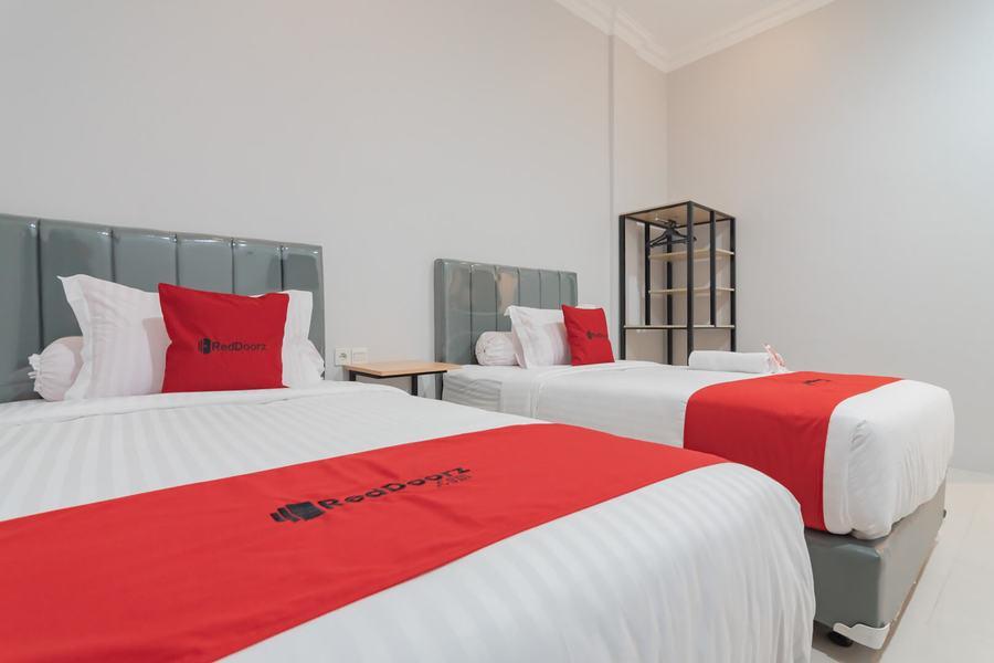 Reddoorz Plus Near Siloam Hospital Balikpapan Bagian luar foto